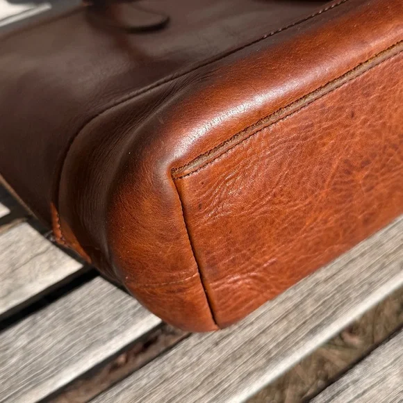 EUC Frye Leather Tote w/Removable Pouch - Picture 6 of 12